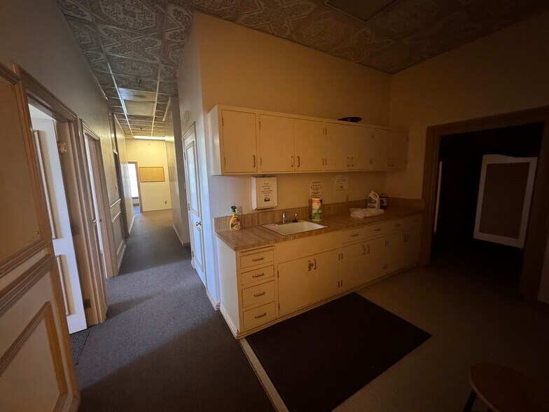 More Photos Of 1017 Front St, Sacramento Storefront Retail Office For Sale