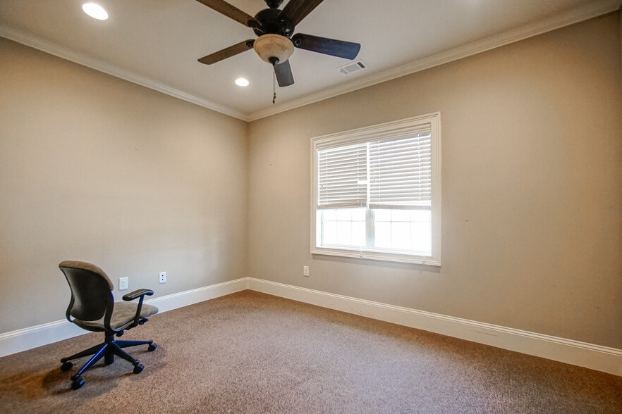 More Photos Of 3651 Mars Hill Rd, Watkinsville Office For Lease