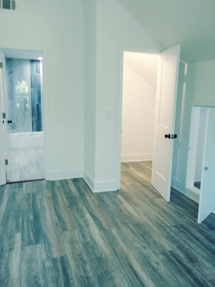 More Photos Of 1092 Sells Ave SW, Atlanta Specialty For Sale