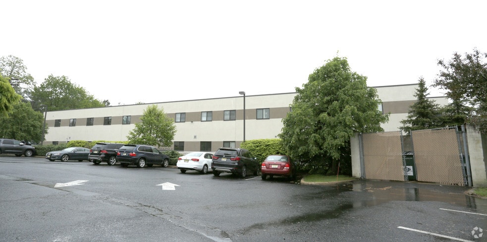 More Photos Of 180 White Rd, Little Silver Medical For Lease