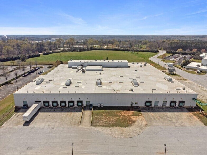 More Photos Of 201 Puckett Ferry Rd, Greenwood Warehouse For Lease