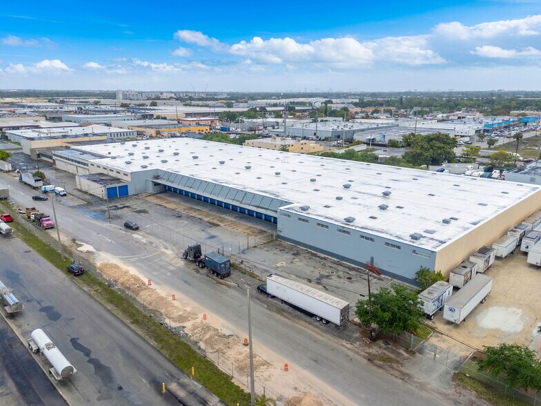 More Photos Of 6695-6699 NW 36th Ave, Miami Light Distribution For Lease