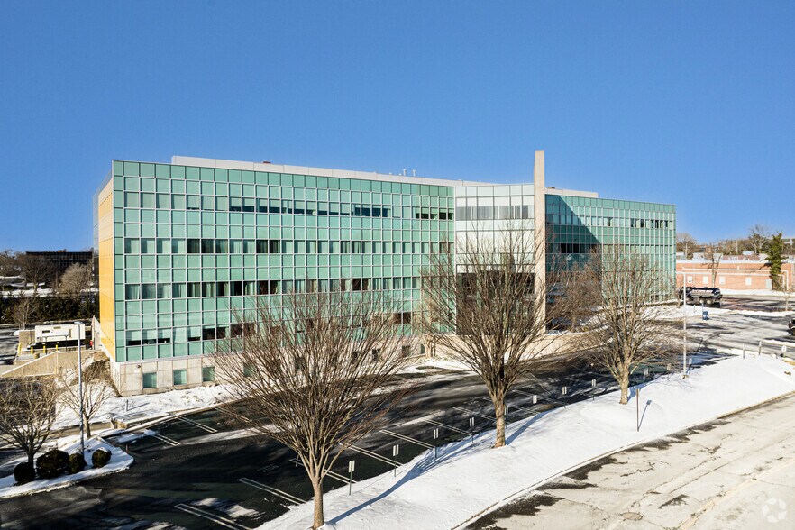 Primary Photo Of 135 Crossways Park Dr, Woodbury Office For Lease