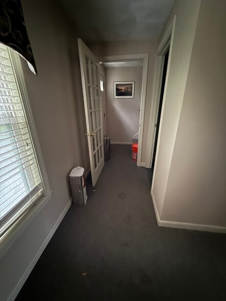 More Photos Of 980 Eddie Dowling Hwy, North Smithfield Office For Sale