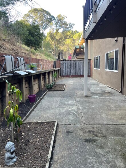 More Photos Of 2421 Carlmont Dr, Belmont Apartments For Sale