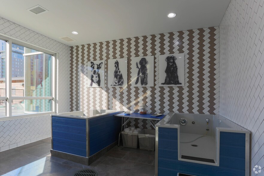 More Photos Of 880 W Peachtree St NW, Atlanta Apartments For Lease