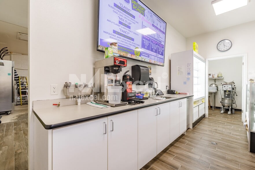 More Photos Of 435 N Bluff St, Saint George Freestanding For Lease