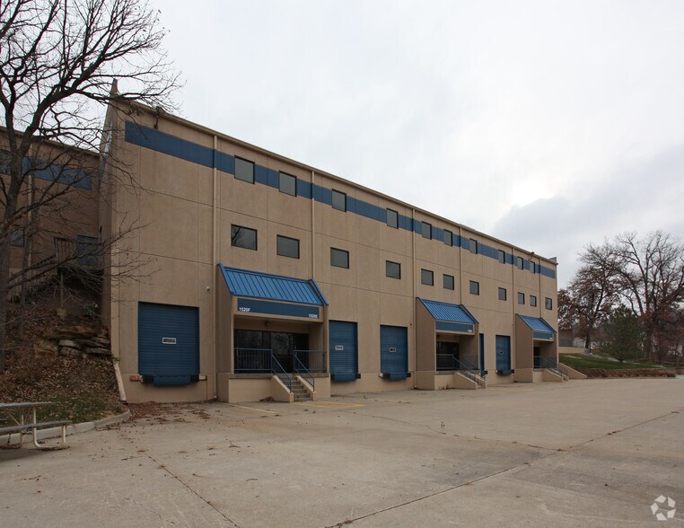More Photos Of 1520 NW Vivion Rd, Kansas City Warehouse For Lease
