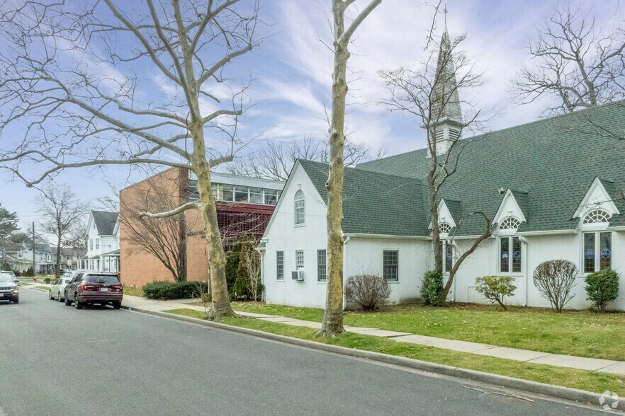 More Photos Of 87 7th St, Valley Stream Religious Facility For Lease
