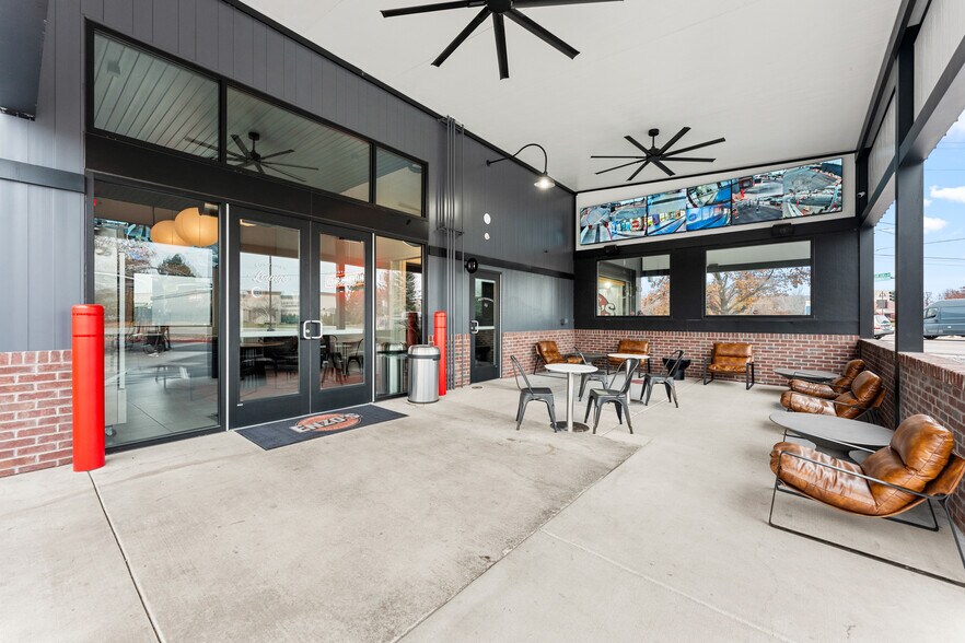 More Photos Of 10592 W State St, Boise Carwash For Sale