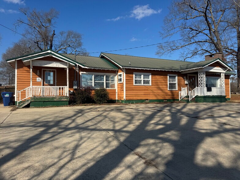 More Photos Of 8385 AL Highway 144, Alexandria Office Residential For Sale