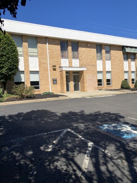 More Photos Of 842 State Rd, Princeton Medical For Lease