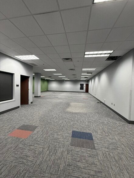 More Photos Of 110-301 N Adams St, Green Bay Office Residential For Sale