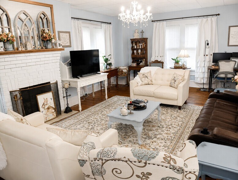 More Photos Of 3414 US-411, White Mixed Retail For Sale