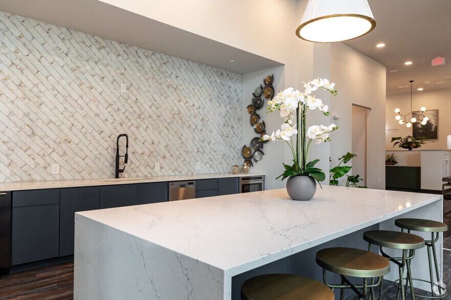 More Photos Of 352 S Walker St, Cary Apartments For Lease
