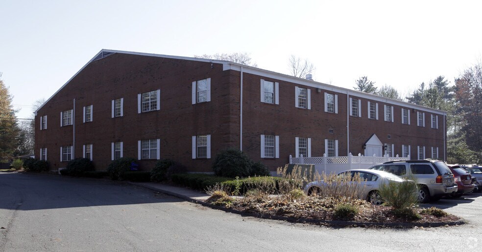 More Photos Of 693 Bloomfield Ave, Bloomfield Office For Sale