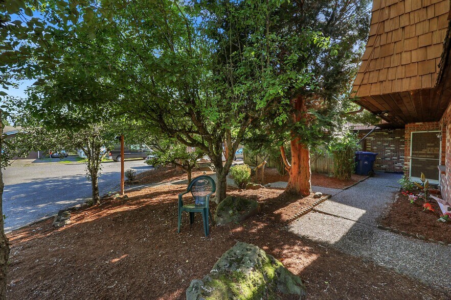 More Photos Of 12421 5th Ave W, Everett Apartments For Sale