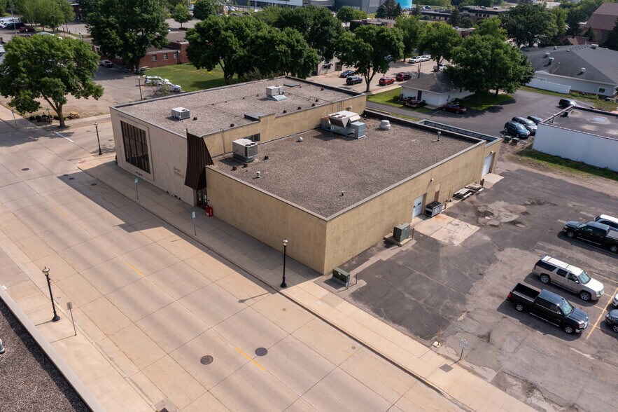 More Photos Of 310 2nd St NE, Austin Office For Sale