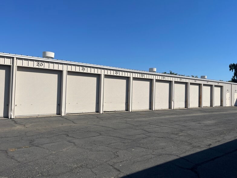 More Photos Of 1264 99 Hwy, Gridley Self Storage For Sale