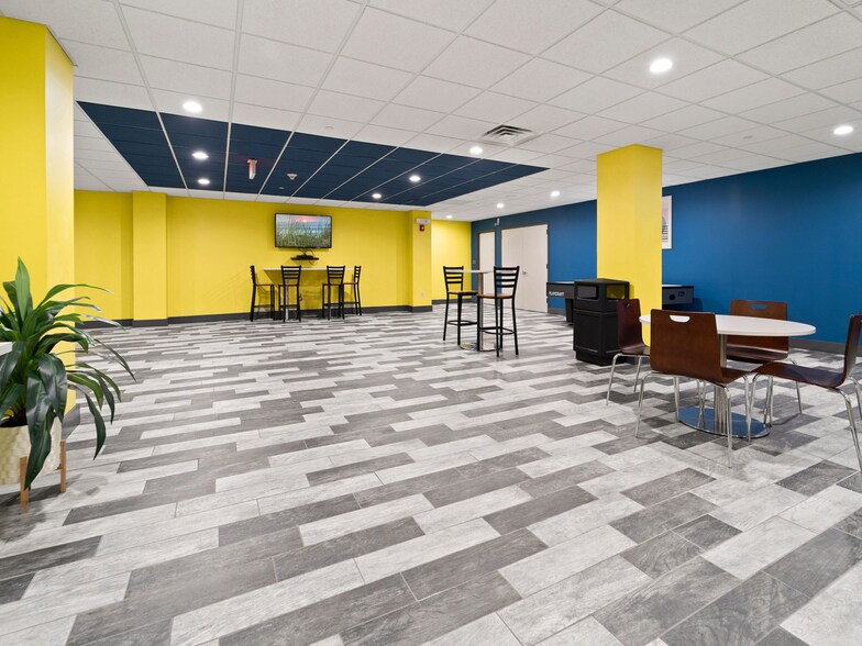 More Photos Of 19-21 Chenango St, Binghamton Apartments For Sale