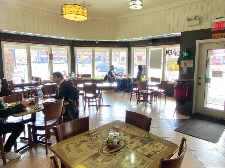 More Photos Of 4821 N Elston, Chicago Restaurant For Lease