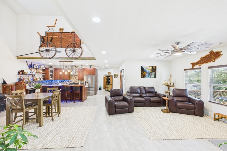 More Photos Of 141 County Road 851, Elizabeth Hotel For Sale