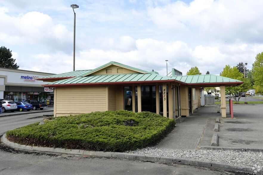 More Photos Of 4207-4217 Wheaton Way, Bremerton Unknown For Lease