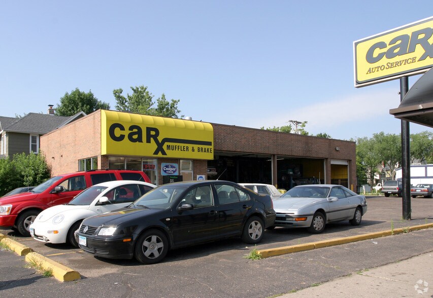 More Photos Of 1001 W Lake St, Minneapolis Freestanding For Lease