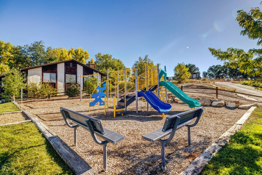 More Photos Of 800 W Highway Dr, Wellington Apartments For Sale
