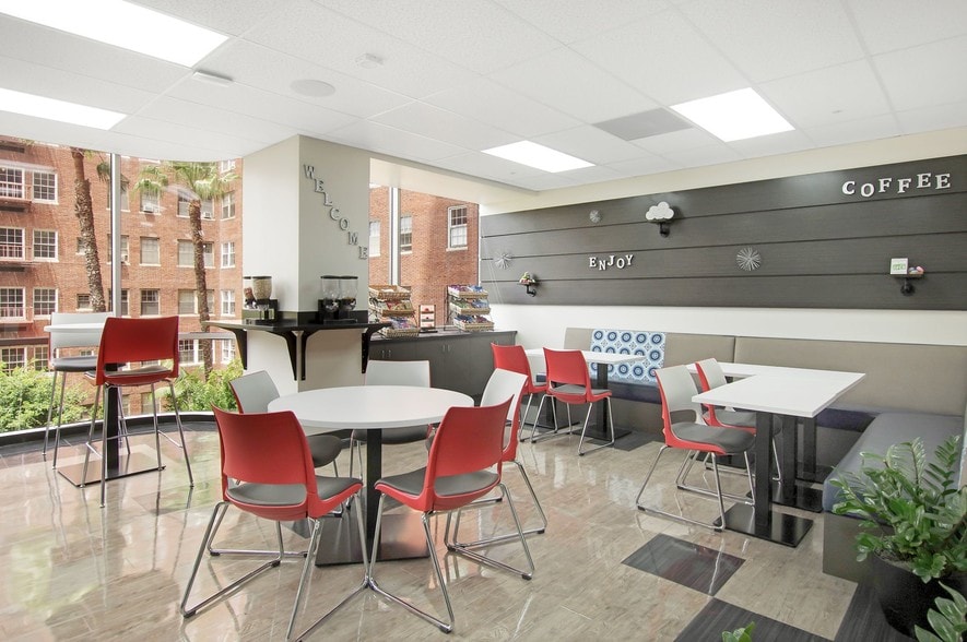 More Photos Of 3250 Wilshire Blvd, Los Angeles Office For Lease