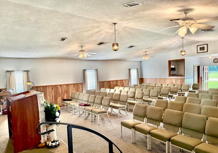 More Photos Of 101 Sesame St, Palatka Specialty For Sale
