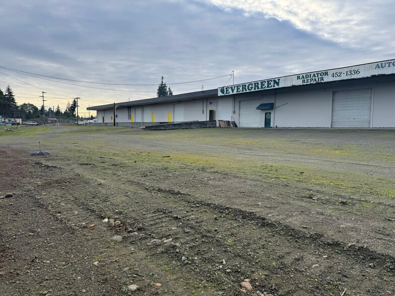 More Photos Of 212 N Gales St, Port Angeles Warehouse For Sale
