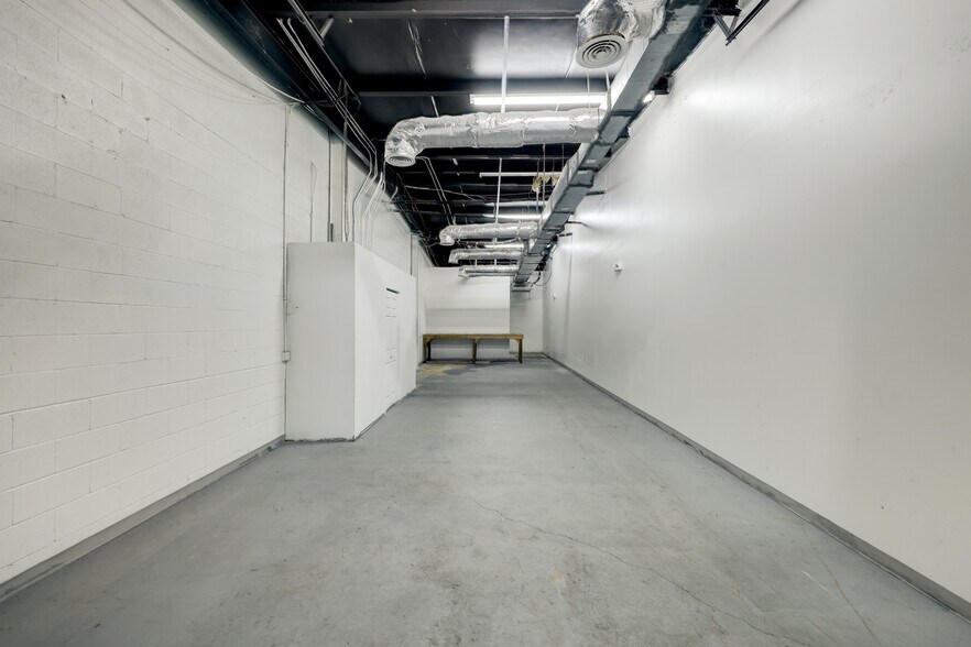 More Photos Of 13939 Westheimer Rd, Houston Flex For Sale