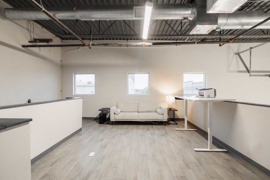 More Photos Of 1435 FM 1463 Rd, Katy Showroom For Sale