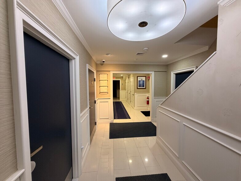 More Photos Of 24 Battle St, Somers Medical For Lease