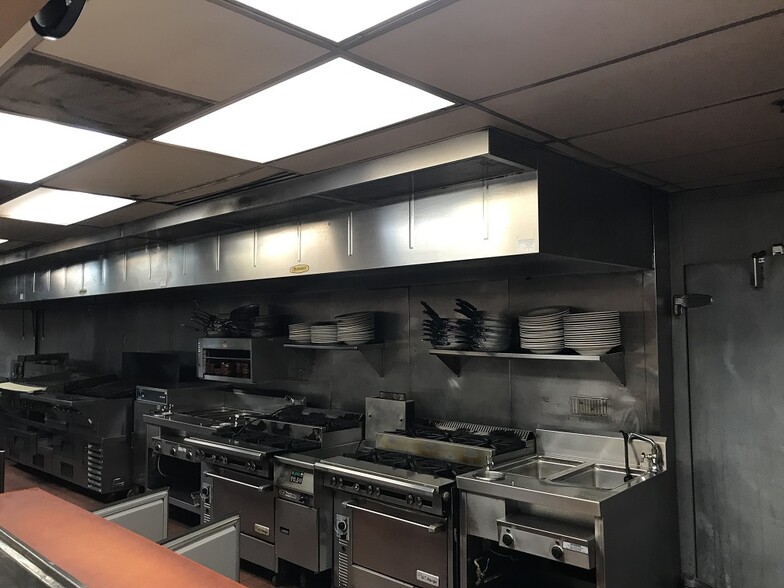 More Photos Of 2949 Triverton Pike Dr, Madison Restaurant For Sale