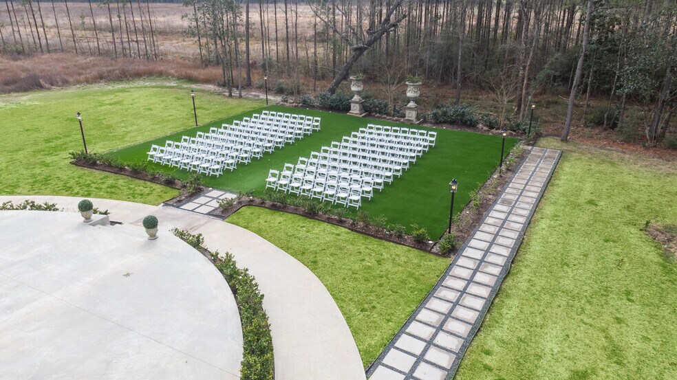 More Photos Of 6644 TX-61, Anahuac Theater Concert Hall For Sale