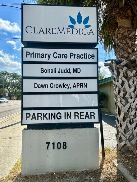 More Photos Of 7108 N Nebraska Ave, Tampa Medical For Sale
