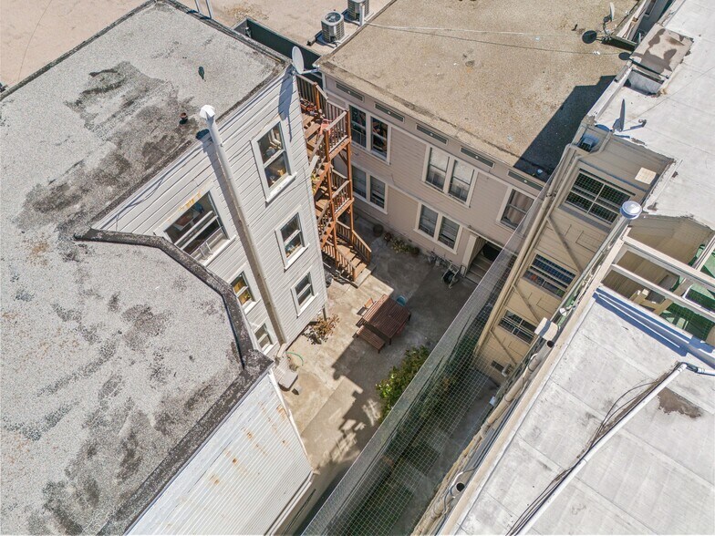 More Photos Of 123-127 Albion St, San Francisco Apartments For Sale