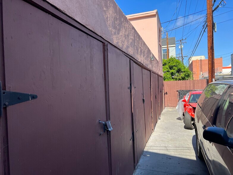 More Photos Of 1868 Locust Ave, Long Beach Apartments For Sale