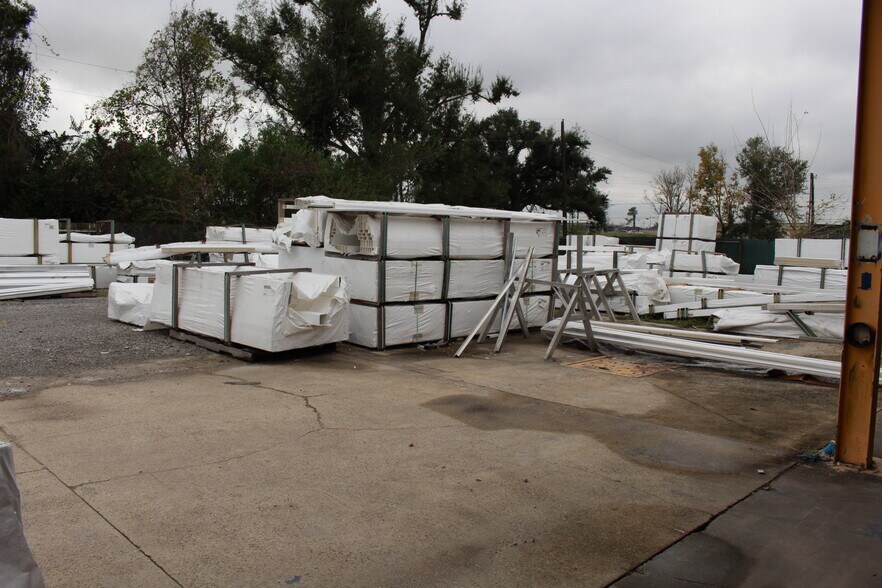 More Photos Of 1500 Grand Caillou Rd, Houma Light Distribution For Sale