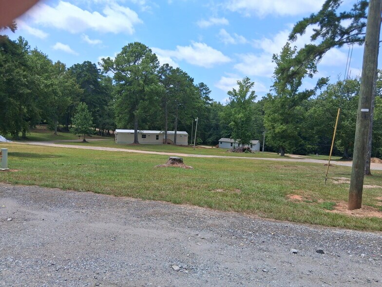 More Photos Of 106 Woodlawn Dr, Abbeville Manufactured Housing Mobile Home Park For Sale