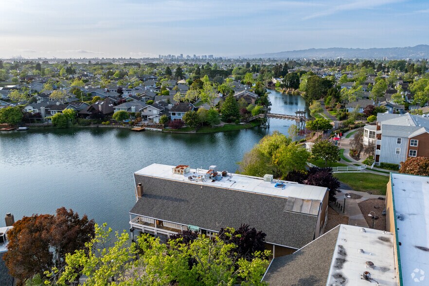 More Photos Of 867-891 Island Dr, Alameda Unknown For Lease