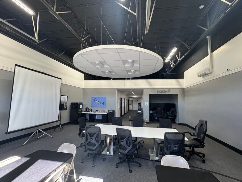 More Photos Of 5440 Louie Ln, Reno Flex For Lease