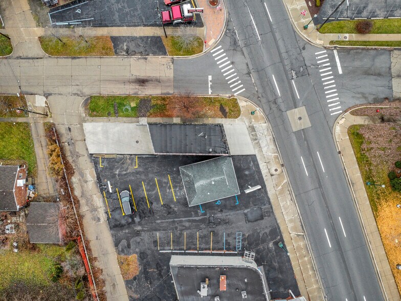 More Photos Of 35812 W Michigan Ave, Wayne Carwash For Lease