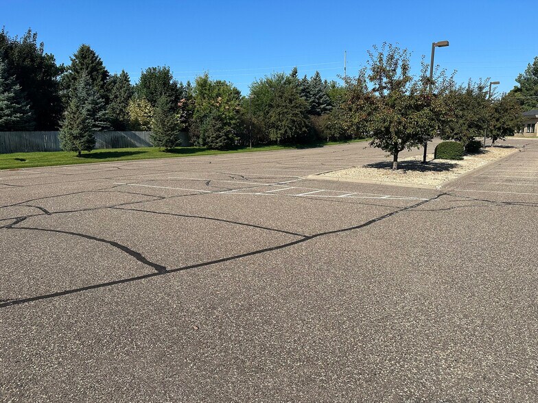 More Photos Of 3738-3776 Coon Rapids Blvd NW, Coon Rapids Medical For Lease