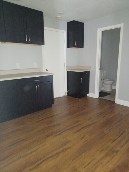 More Photos Of 13304 Winding Oak Ct, Tampa Medical For Lease