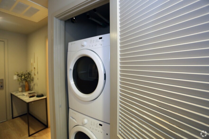 More Photos Of 750 S Grand Ave, Los Angeles Apartments For Lease