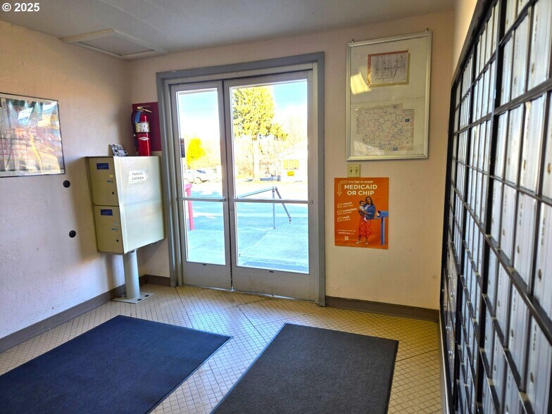 More Photos Of 110 US-395 Hwy, Long Creek Office For Sale