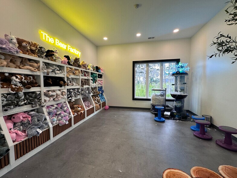 More Photos Of 6134 Northland NE dr, Belmont Office For Sale